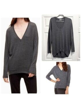 Aritzia Wilfred Free Devinette Top Slouchy Oversized Sweater V Neck Size Large